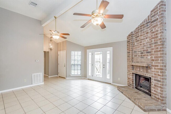 Building Photo - 6448 Horsepen Bayou Dr
