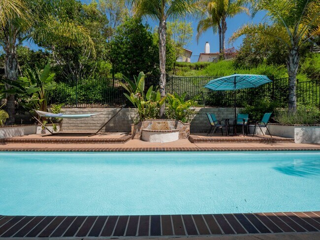 Foto del edificio - Cozy Stevenson Ranch Home on a Quiet Cul-D...