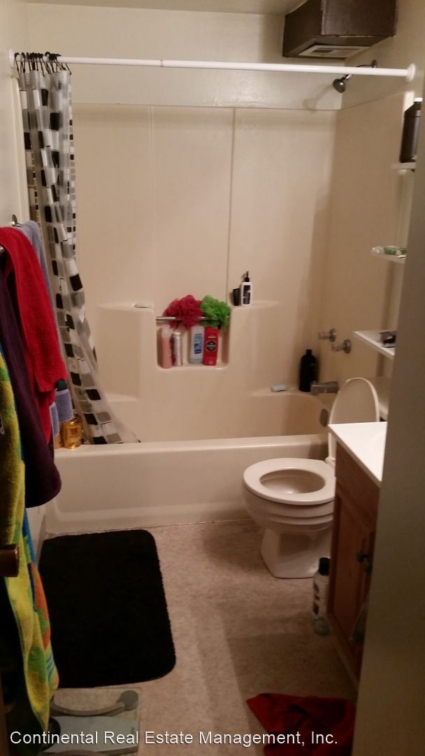 Building Photo - 2 br, 1 bath House - 1628 Blue Course Drive