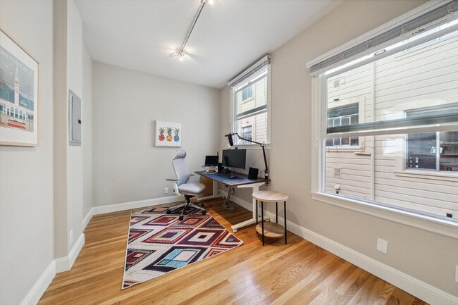 Building Photo - 2226 North Point St