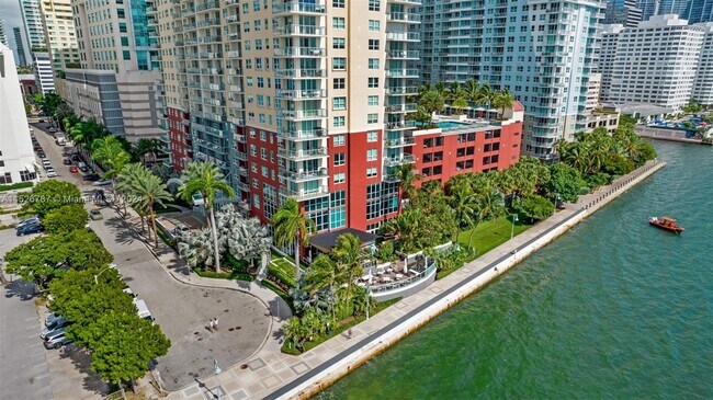 Foto del edificio - 1155 Brickell Bay Dr