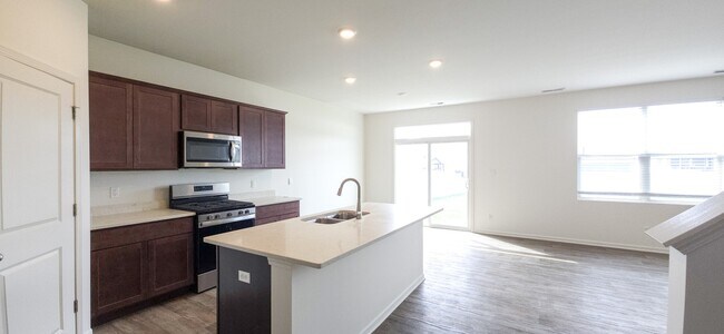 Foto del edificio - 10438 Morse Pl