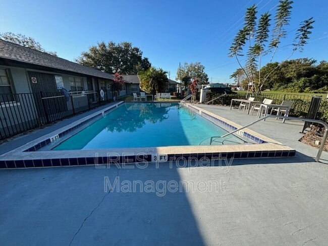 Photo - 1031 Columbia Ave House