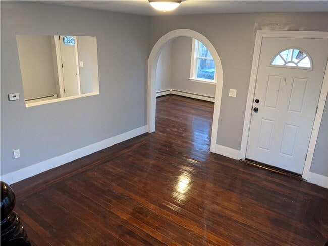 Building Photo - 622 Manton Ave