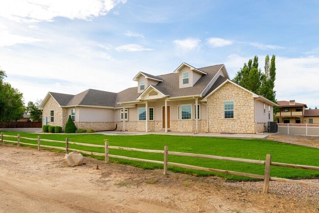 Photo - 2630 New Orchard Ct House