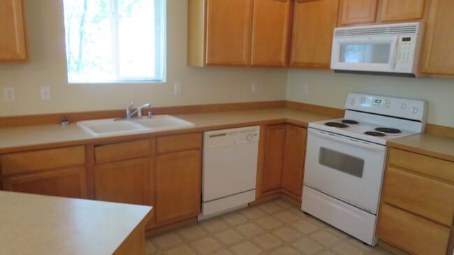 Building Photo - 2565 Evans Ct