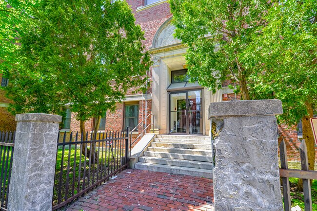 Building Photo - 72 Lubec St