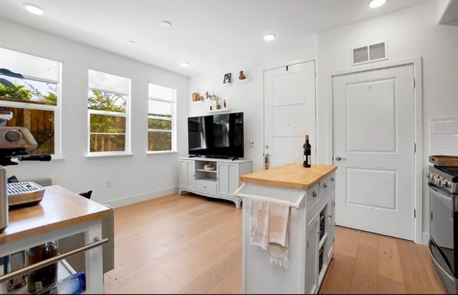 Photo - 29438 Urbia Way Apartment