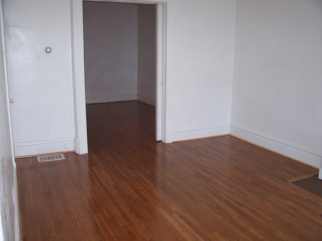 Foto del edificio - 4269 Botanical Ave