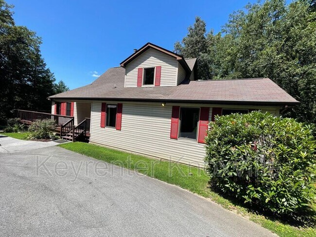 Foto del edificio - 2935 Glendale Community Rd
