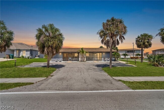 Foto del edificio - 4353 Country Club Blvd