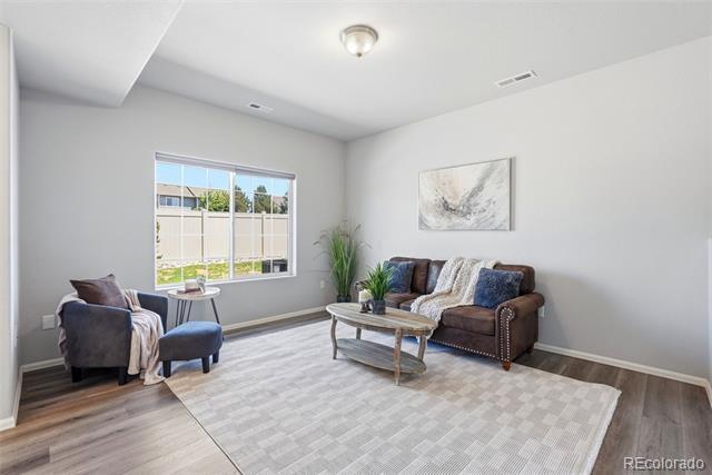 Foto del edificio - 7375 Forest Meadows Ave