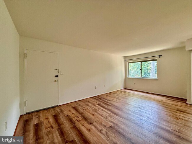 Foto del edificio - 12204 Braxfield Ct