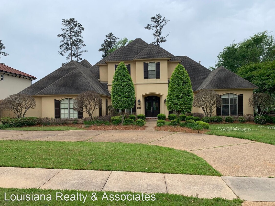 Primary Photo - 1054 Waters Edge Cir