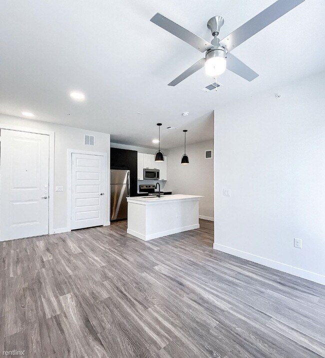 Foto del edificio - 2 br, 2 bath Condo - 1006 S Crowley Rd /2Bath