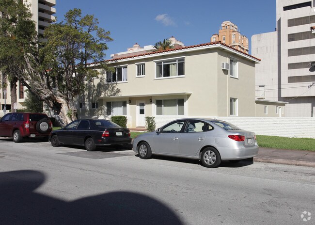 Building Photo - 539 Valencia Ave