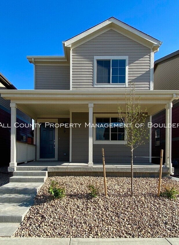 Brand New Longmont Home House Rental in Longmont, CO