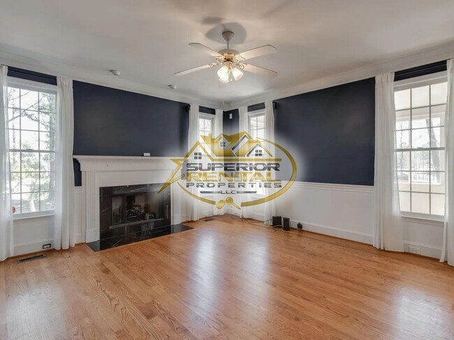 Building Photo - 116 Winding Wood Cir