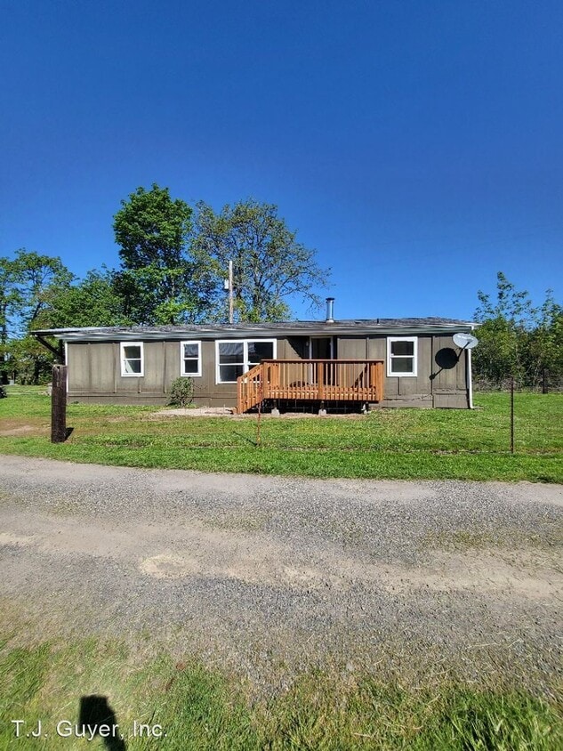 3 br, 2 bath House 406 Evans Rd House Rental in Toledo, WA