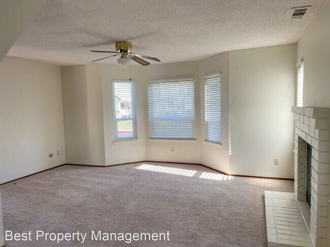 Building Photo - 3 br, 2.5 bath House - 5429 Dekker Terrace