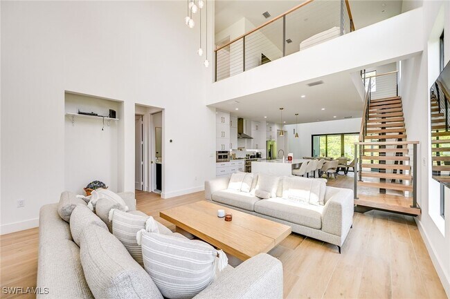 Foto del edificio - 3384 Canal St