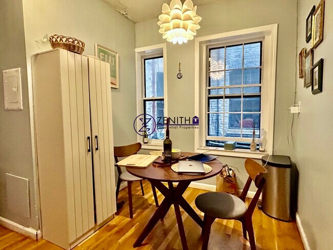 Foto del edificio - 76 Phillips St