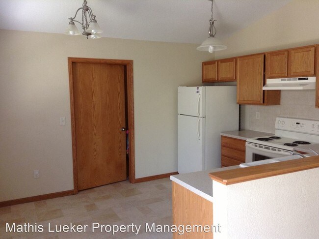 Building Photo - 3 br, 2 bath House - 1806 Hickory Lane