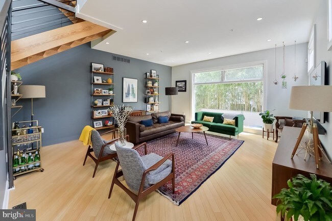 Foto del edificio - 959 N Lawrence St