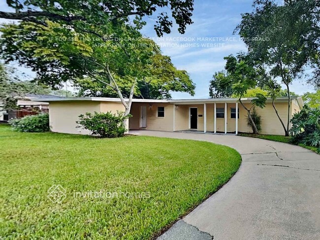 Building Photo - 1517 Bentin Dr N