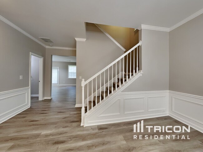 Building Photo - 1427 Lady Slipper Court Kennesaw GA