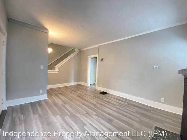 Building Photo - 3 br, 2 bath House - 221 E Siebenthaler Ave