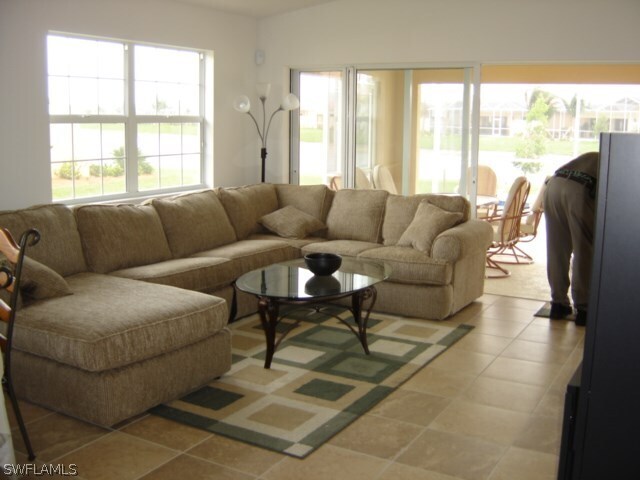 Foto del edificio - 7450 Emilia Ln