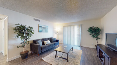 Lemon & Pear Tree Apartments photo'