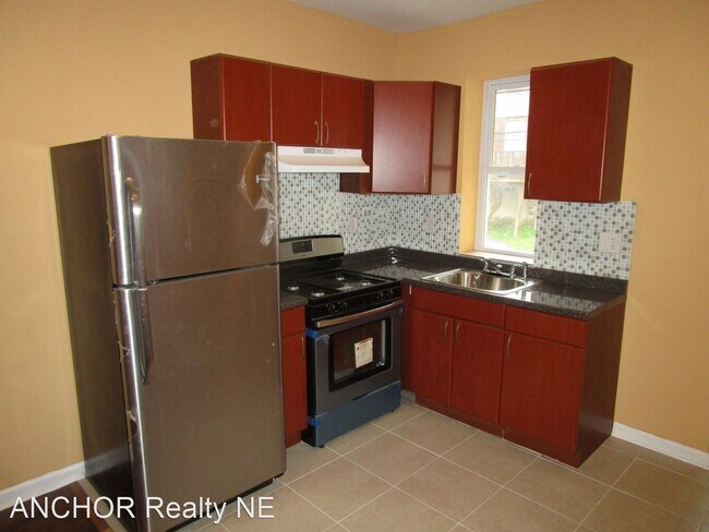 Building Photo - 3 br, 1 bath House - 6966 Forrest Ave.