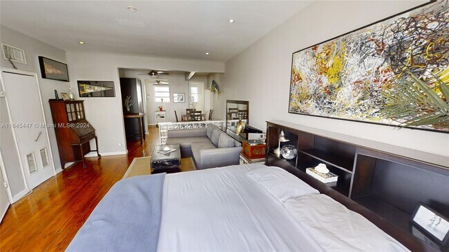 Foto del edificio - 730 12th St