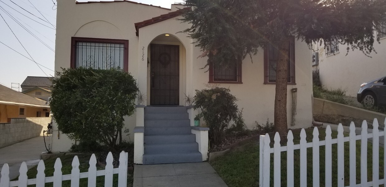 2126 Santa Ynez St, Los Angeles, CA 90026 House Rental in Los Angeles