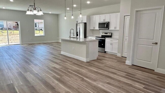 Foto del edificio - 559 Marion Oaks Blvd
