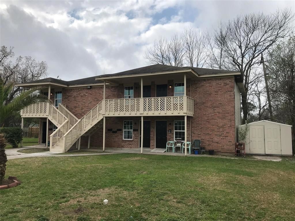 704 Ave B Unit 4, La Marque, TX 77568 Condo for Rent in La Marque, TX