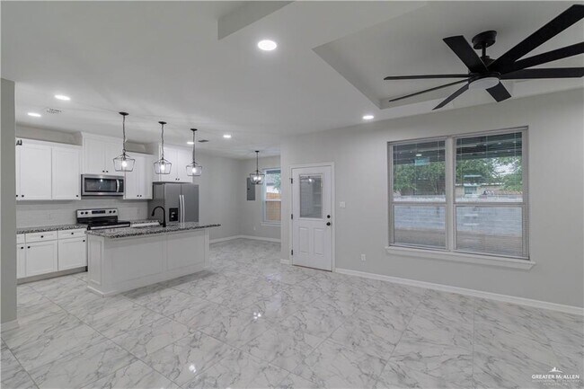 Foto del edificio - 14 N Crown Point