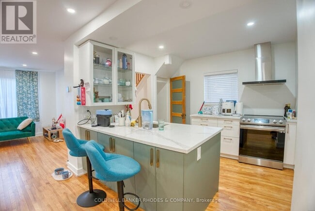 Building Photo - 191 Springfield Rd