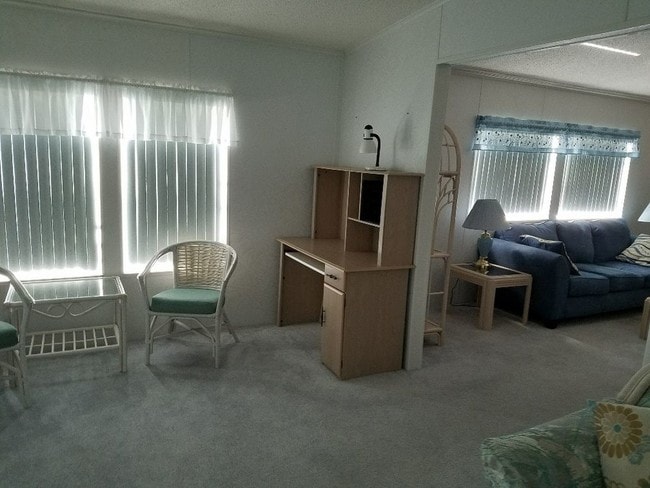 Building Photo - 2/2 Furnished