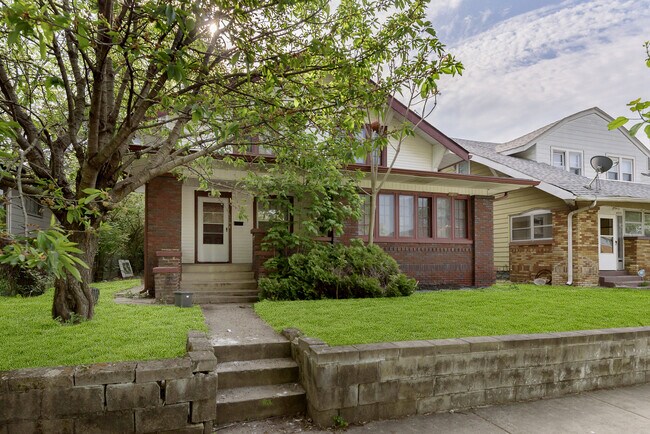 Foto del edificio - 4237 Graceland Ave