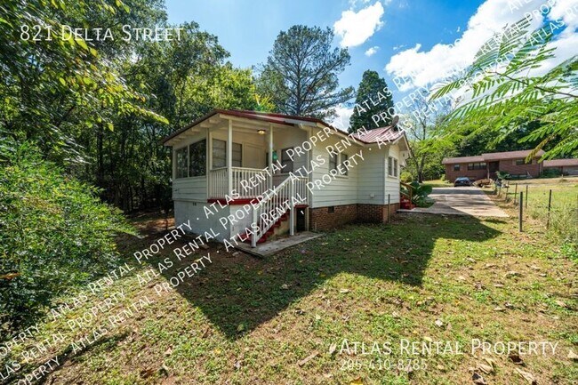 Building Photo - 821 Delta Street Bessemer, AL 35020