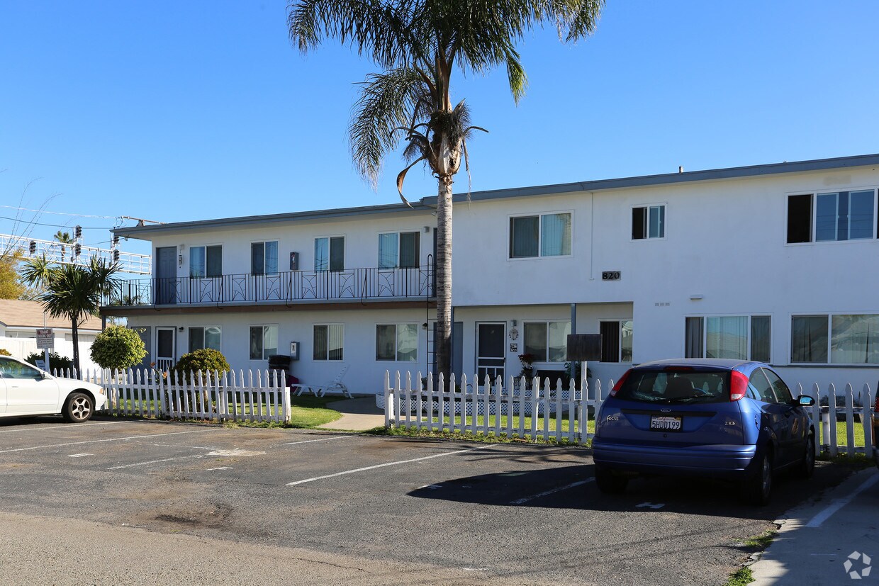 Building Photo - 820 S Myers St