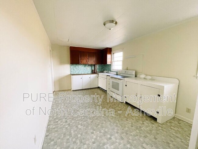 Foto del edificio - 740 Reservoir Rd