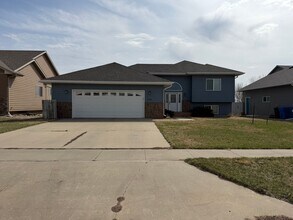 Building Photo - 6505 E 49th St