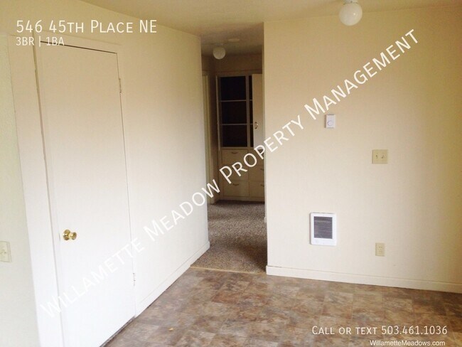 Foto del edificio - 546 45th Pl NE