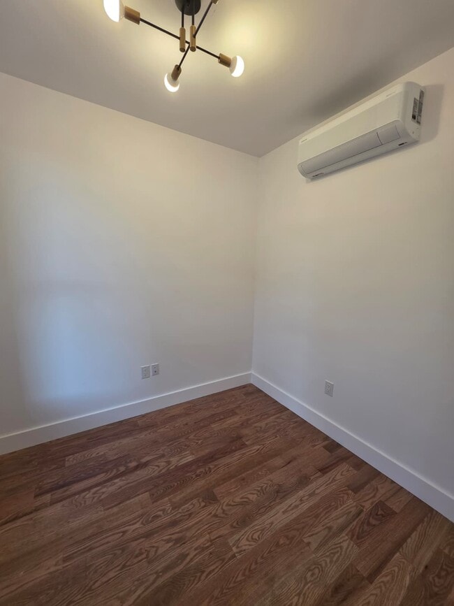 Photo - 286 Hawthorne Ave Apartment