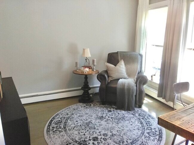 Foto del edificio - 86 Savin Hill Ave