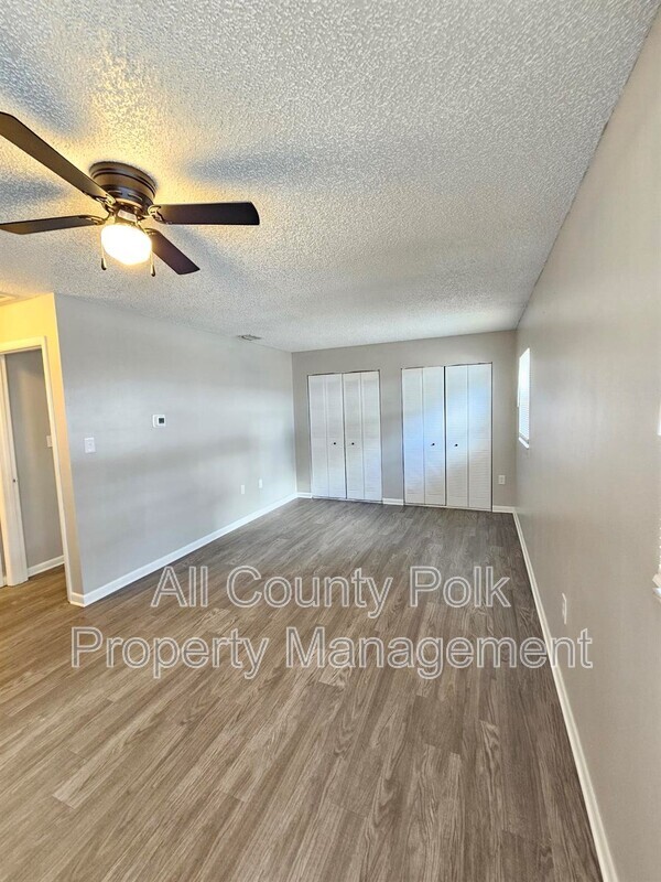 Foto del edificio - 455 Buck Moore Rd